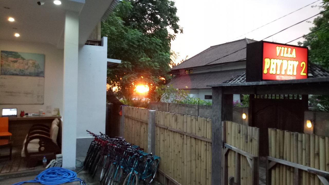 Villa Phyphy 2 กีลีตราวางัน ภายนอก รูปภาพ