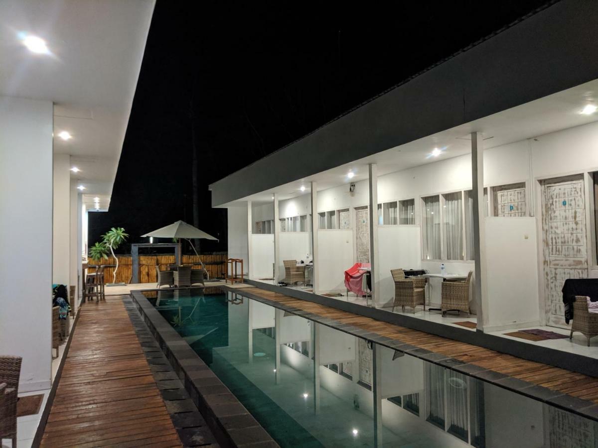 Villa Phyphy 2 กีลีตราวางัน ภายนอก รูปภาพ